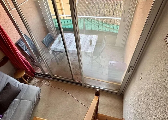 2 Pieces Mezzanine - 6 Personnes Ar070-043 * Аржель-сюр-Мер